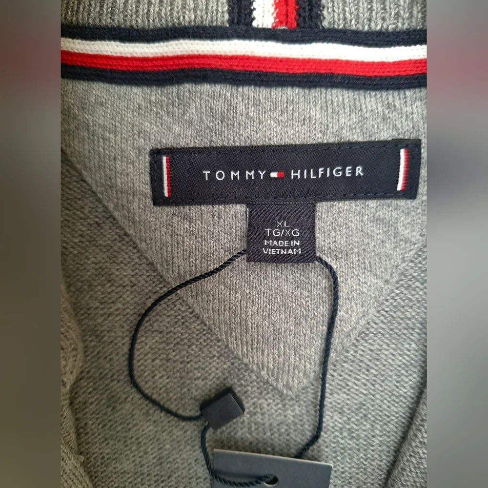 Tommy Hilfiger Men's Heather Gray 1/4 Zip Cotton Long Sleeved Sweater - Size XL - Picture 5 of 9